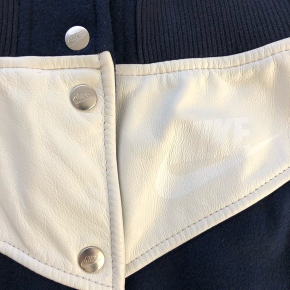 Women’s Nike Wool Skirt - Picture 3 of 5